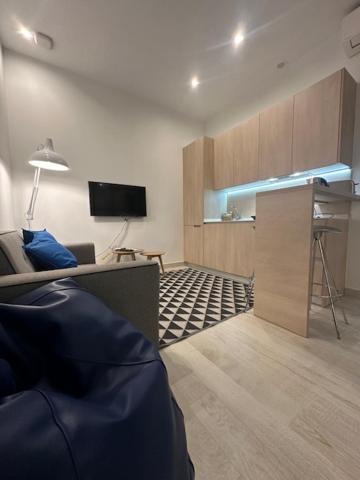 Casa De Huespedes Almirante Madrid Apartamento Exterior foto