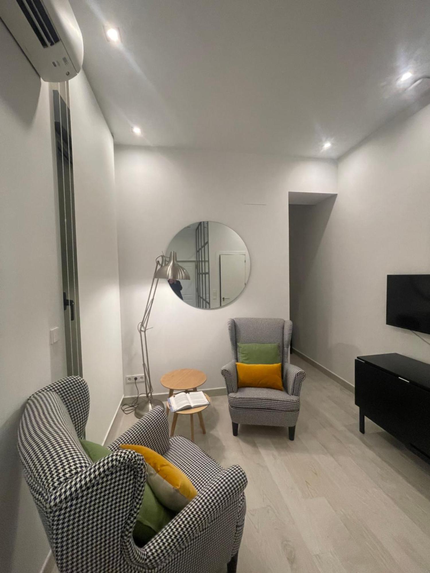 Casa De Huespedes Almirante Madrid Apartamento Exterior foto